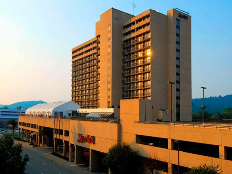 Charleston Marriott Town Center Hotel Exterior photo